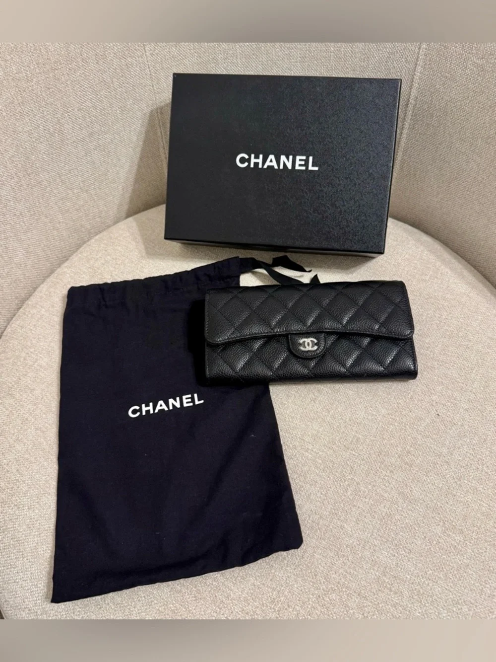 CHANEL Caviar Quilted Large Gusset Flap Wallet Black/Burgund Timeless Classic L-